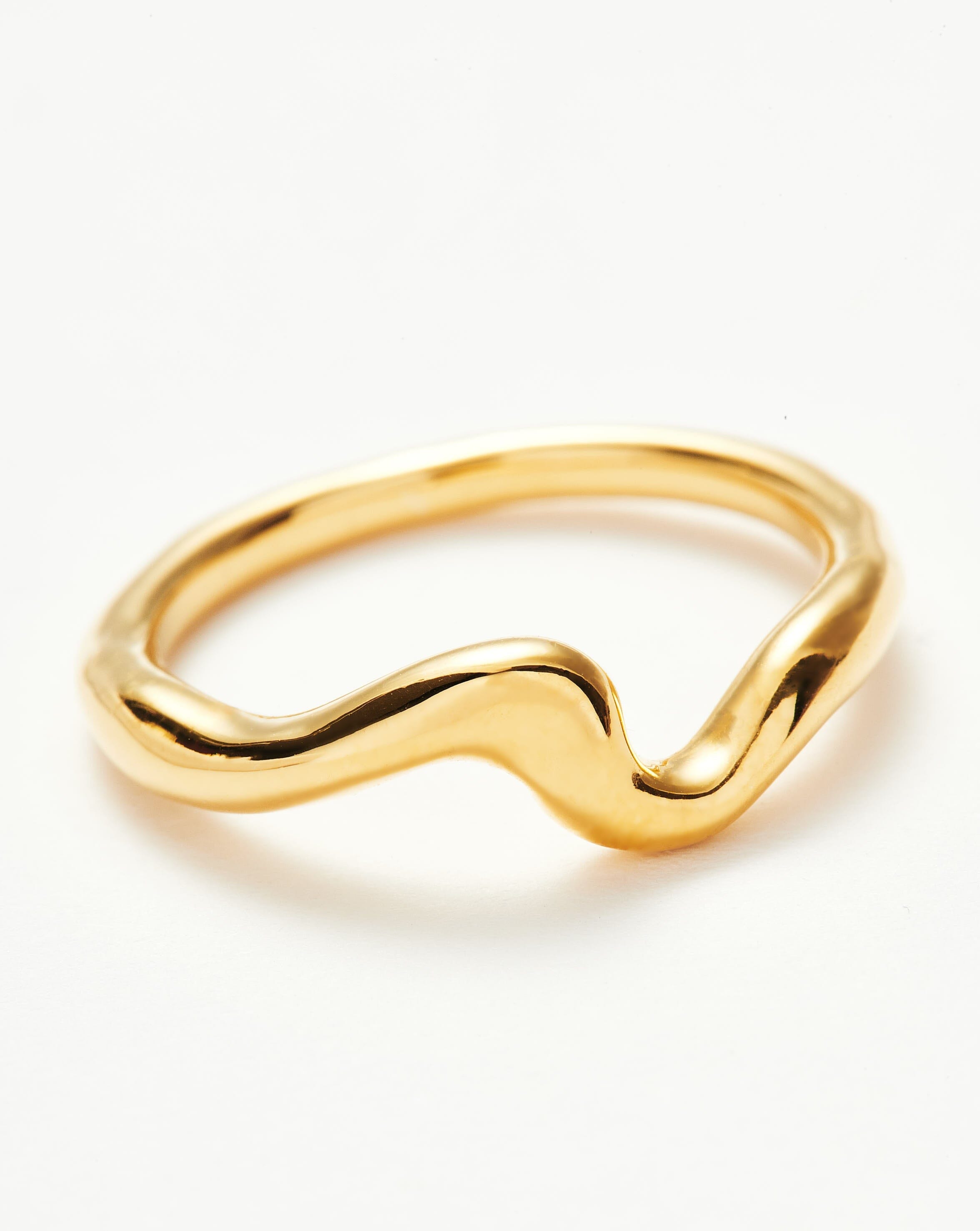 Wavy Gold Stacking Ring | 18k Gold Vermeil Handcrafted Jewelry
