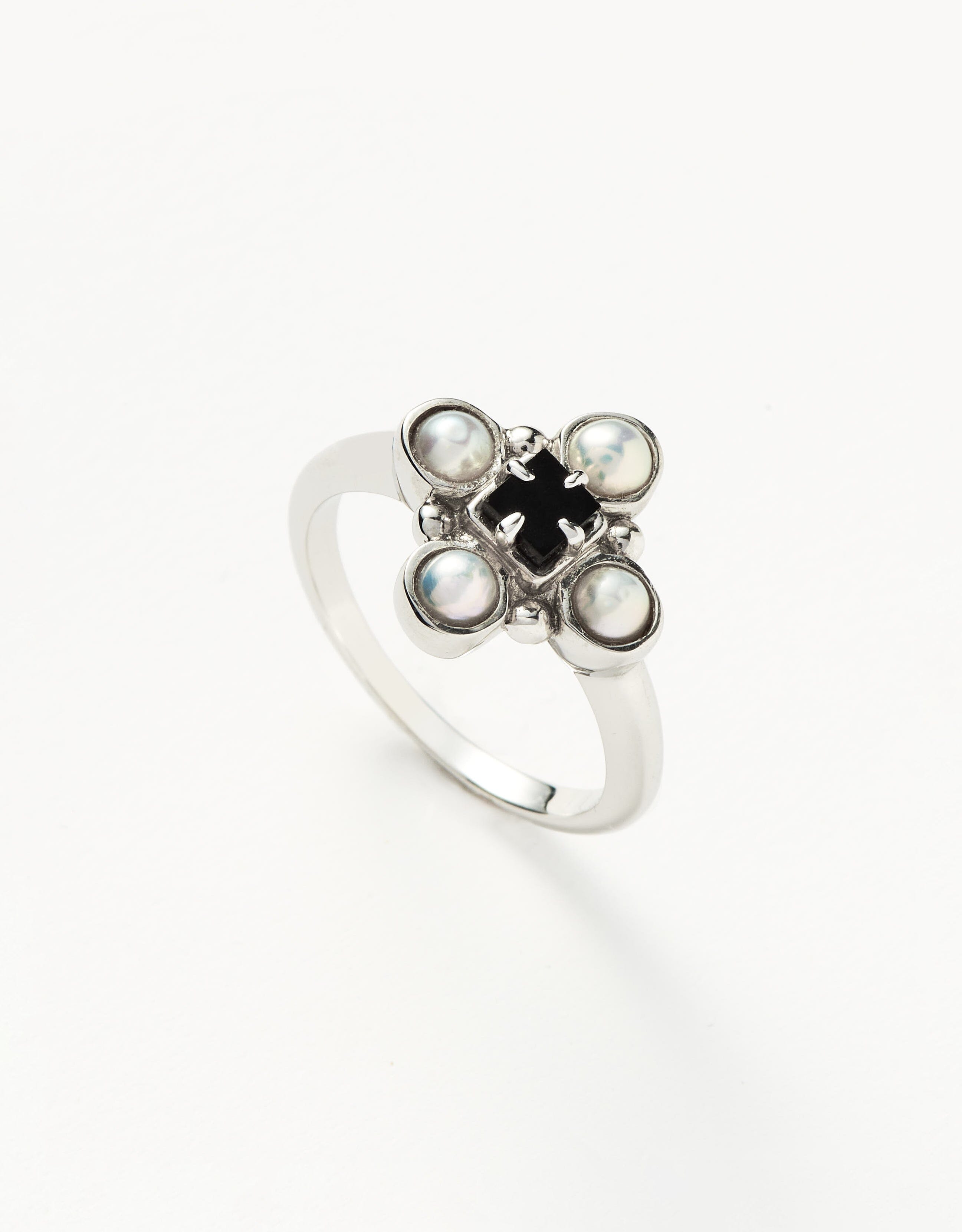 Pearl & Black Onyx Sterling Silver Ring | Harris Reed Quartet