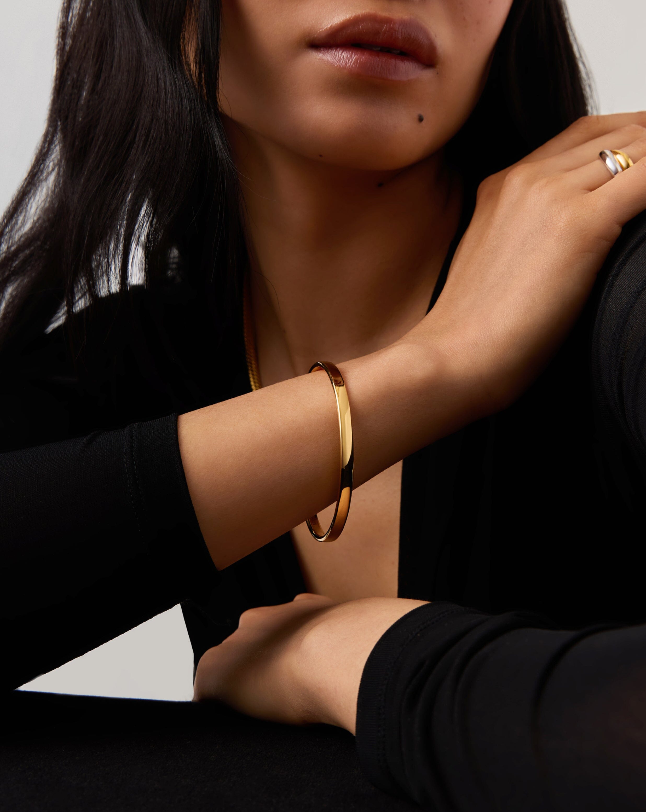 Classic 18k Gold Plated Round Bangle Bracelet | Everyday Jewelry Essential