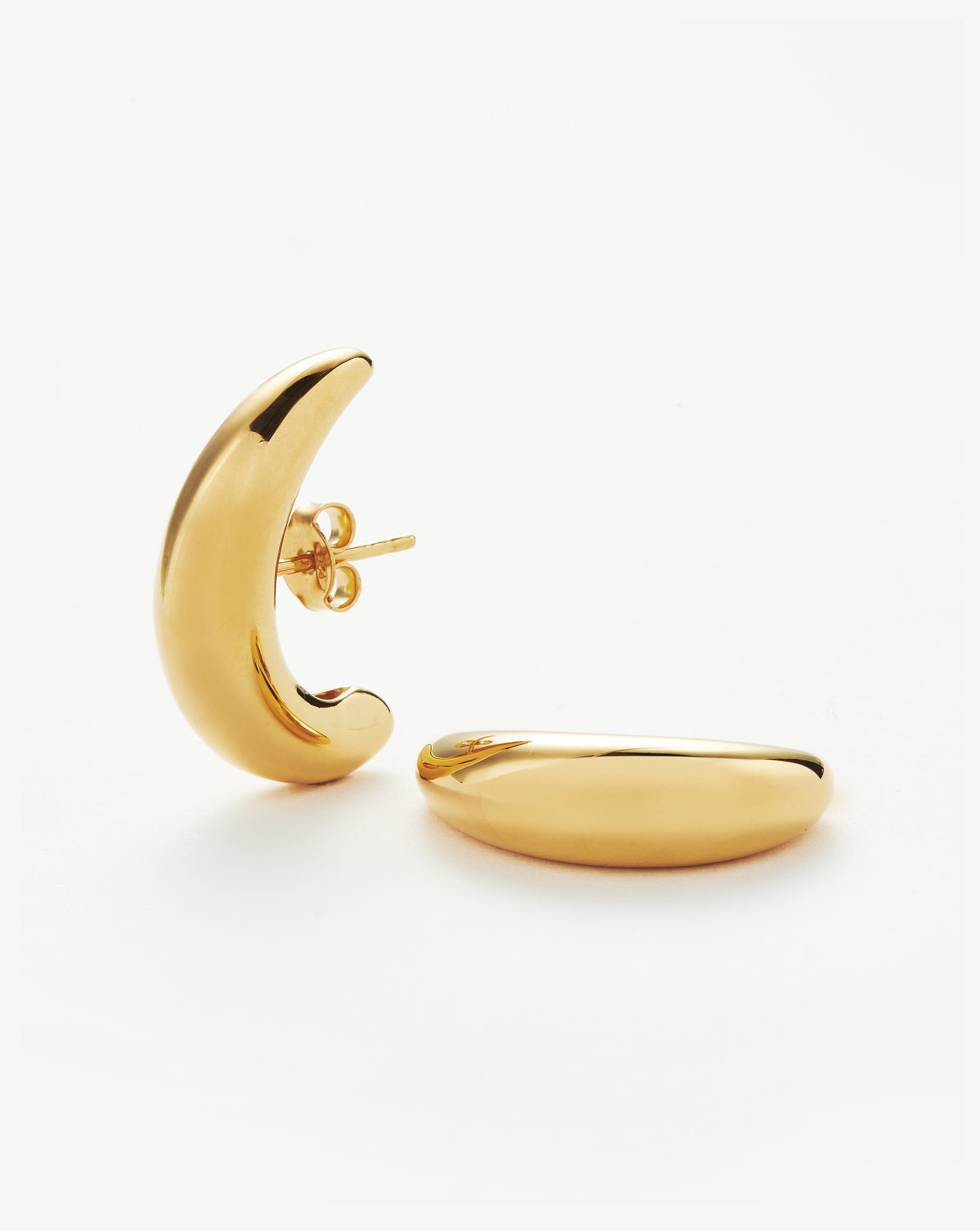 Minimalist Dome Cuff Earrings in Recycled Gold | Savi
