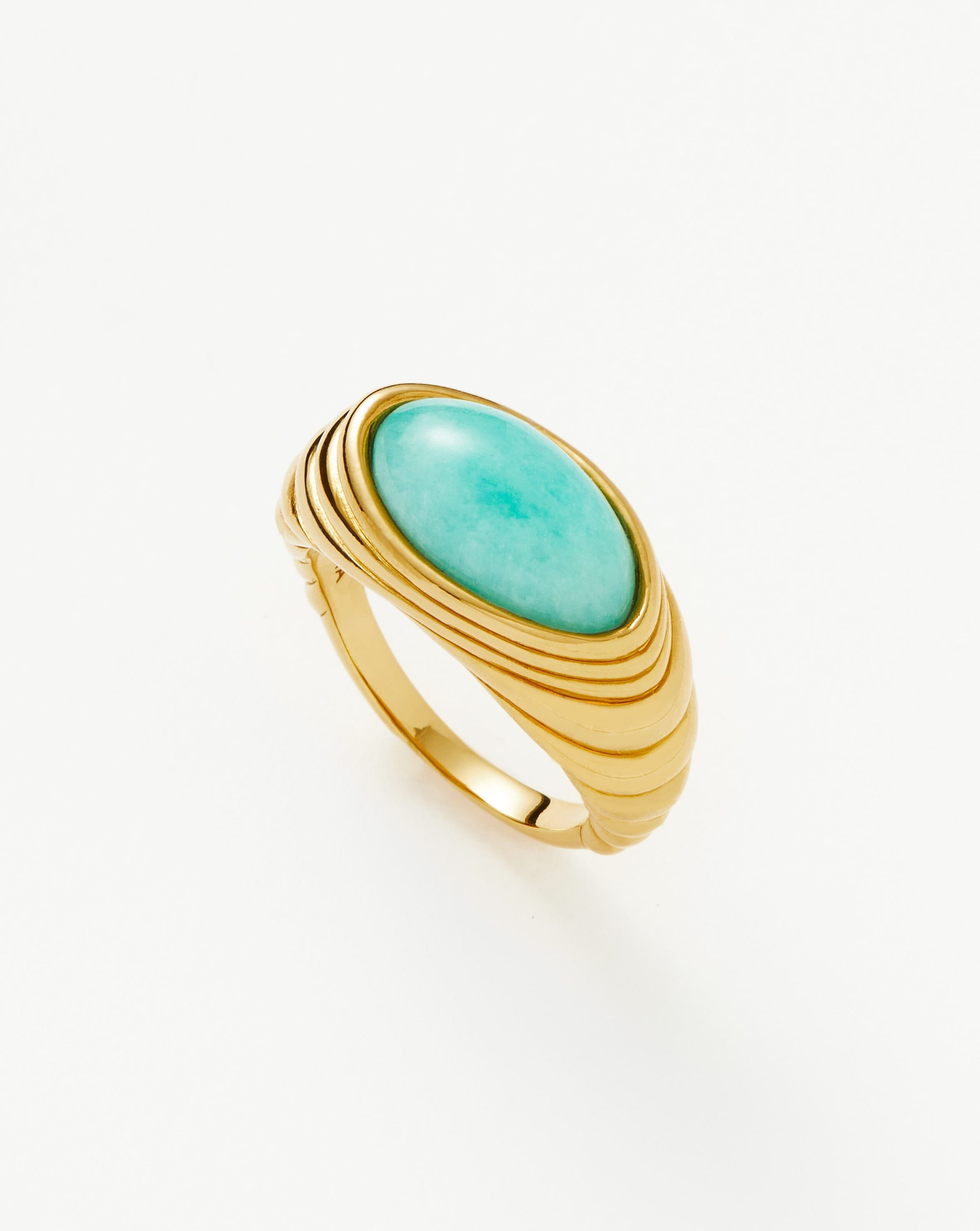 Labradorite Gemstone Ring with Ocean-Inspired Wavy Ridge | Wavy Ridge