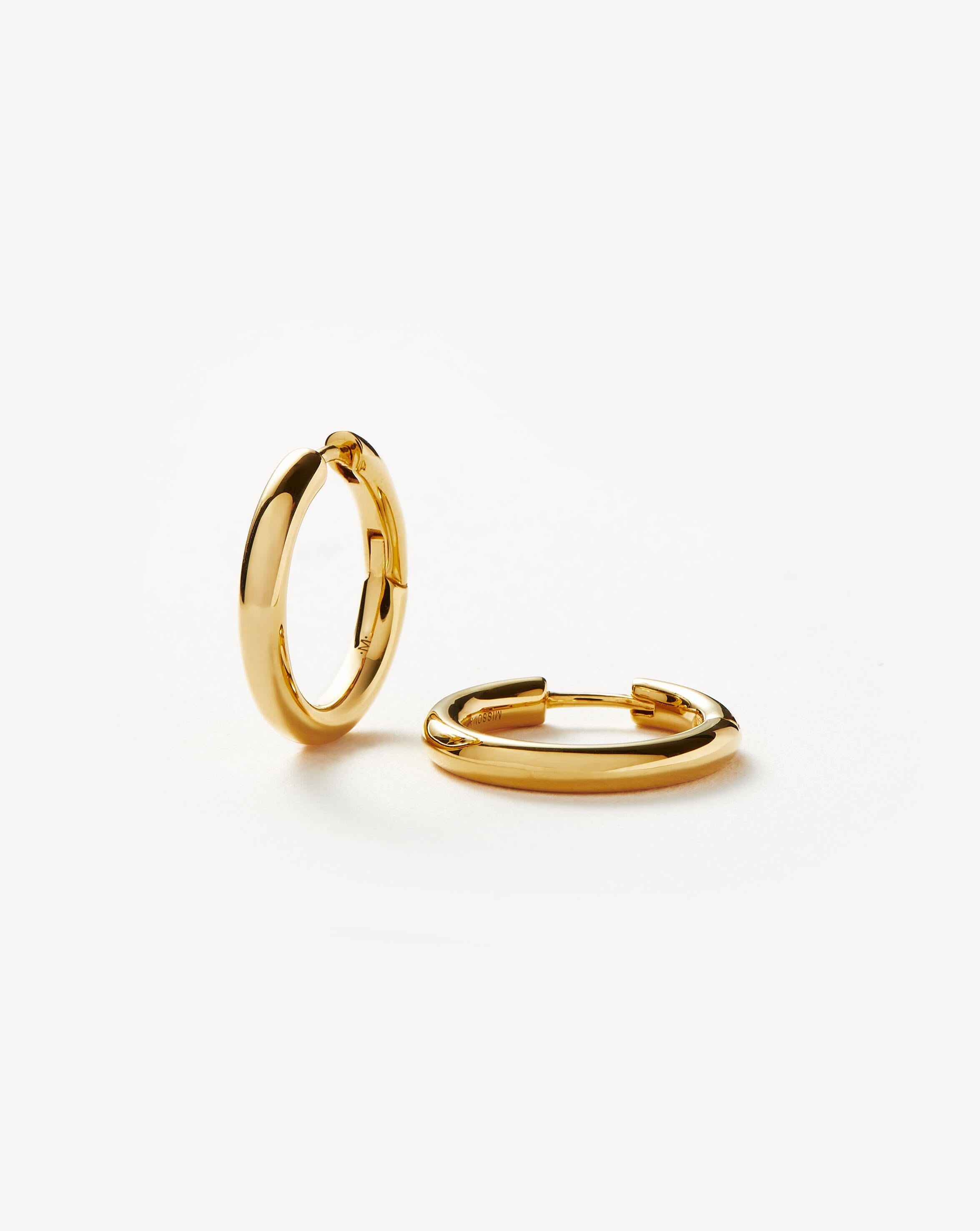 Lightweight 18k Gold Plated Small Hoop Earrings | Classic Tunnel Design